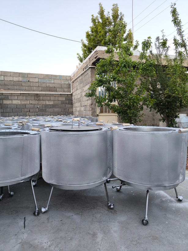 تنور استوانه ای قطر دهانه پنجاه سانتی ارتفاع داخل 48سانتی